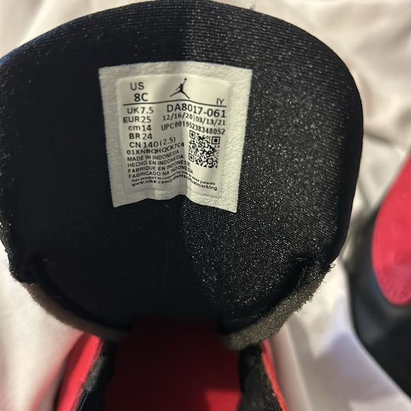 Jordan Pink and Black size 8C - Picture 6 of 8